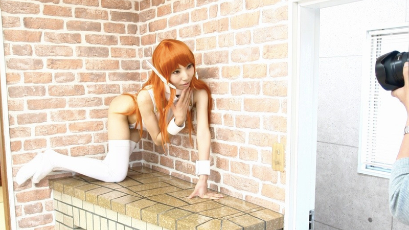 Illustration for article titled Inside Cosplay Photography Events (And a Fancy Shinjuku Apartment)